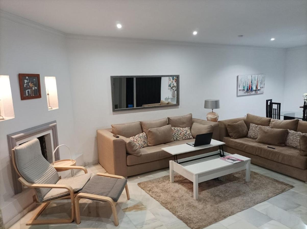 Large 2 Bed Apt Puerto Banus Marina Private Parking Lejlighed Marbella Eksteriør billede