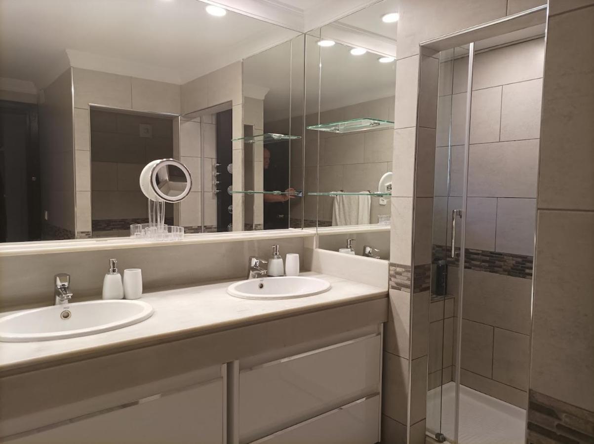 Large 2 Bed Apt Puerto Banus Marina Private Parking Lejlighed Marbella Eksteriør billede