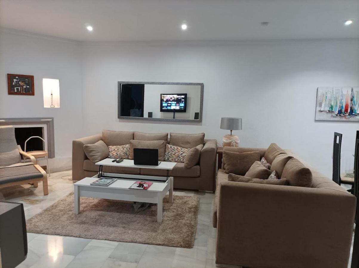 Large 2 Bed Apt Puerto Banus Marina Private Parking Lejlighed Marbella Eksteriør billede