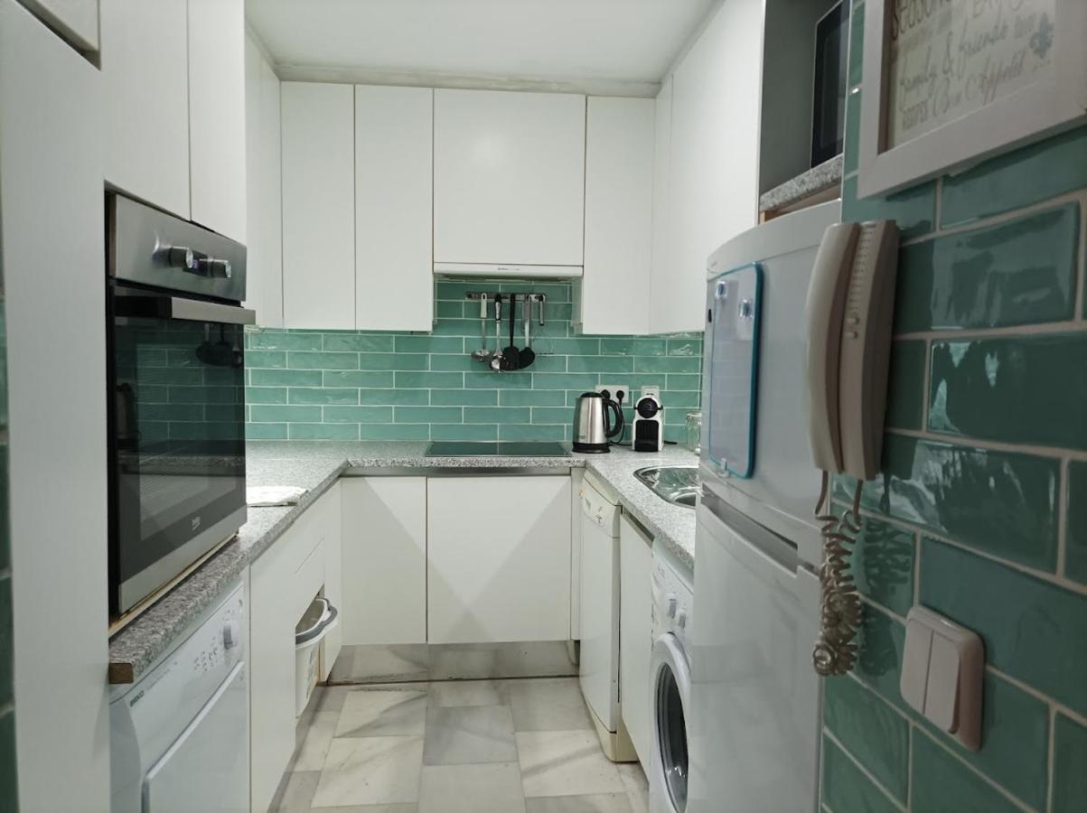 Large 2 Bed Apt Puerto Banus Marina Private Parking Lejlighed Marbella Eksteriør billede